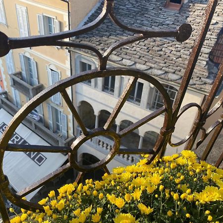 Antica Dimora Del Mercato Domodossola Bagian luar foto