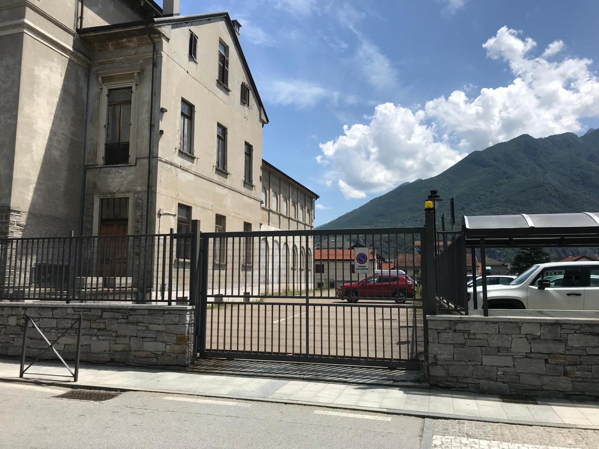 Antica Dimora Del Mercato Domodossola Bagian luar foto